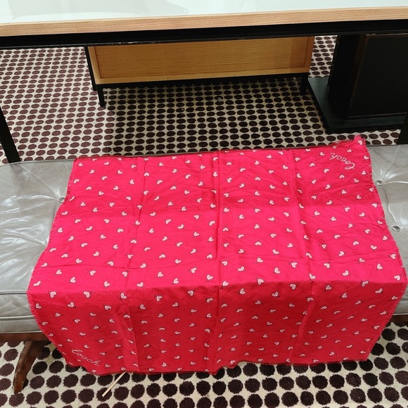 💯 NEW- Coach square silk scarf - RED - Picture 4 of 10